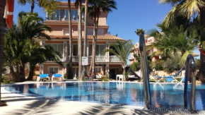 Отель Hotel Boutique Villa Erina by Bossh Hotels - ADULTS ONLY  Манильва
